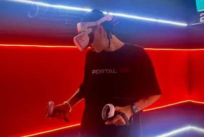 VR Arena poster2