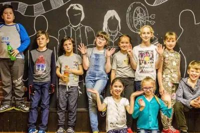 Прятки. Kids poster2